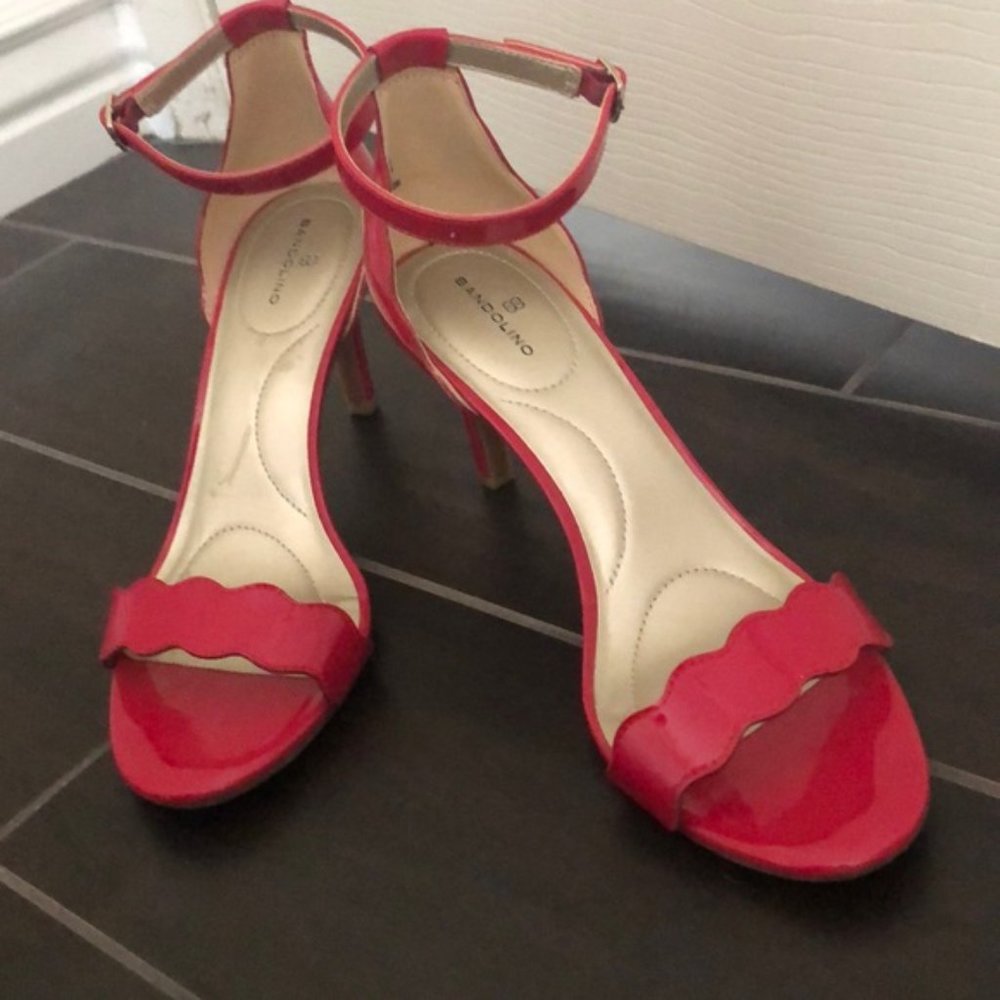 Scallop Strap Faux Patent Leather Red Heels 👠 - Picture 2 of 5
